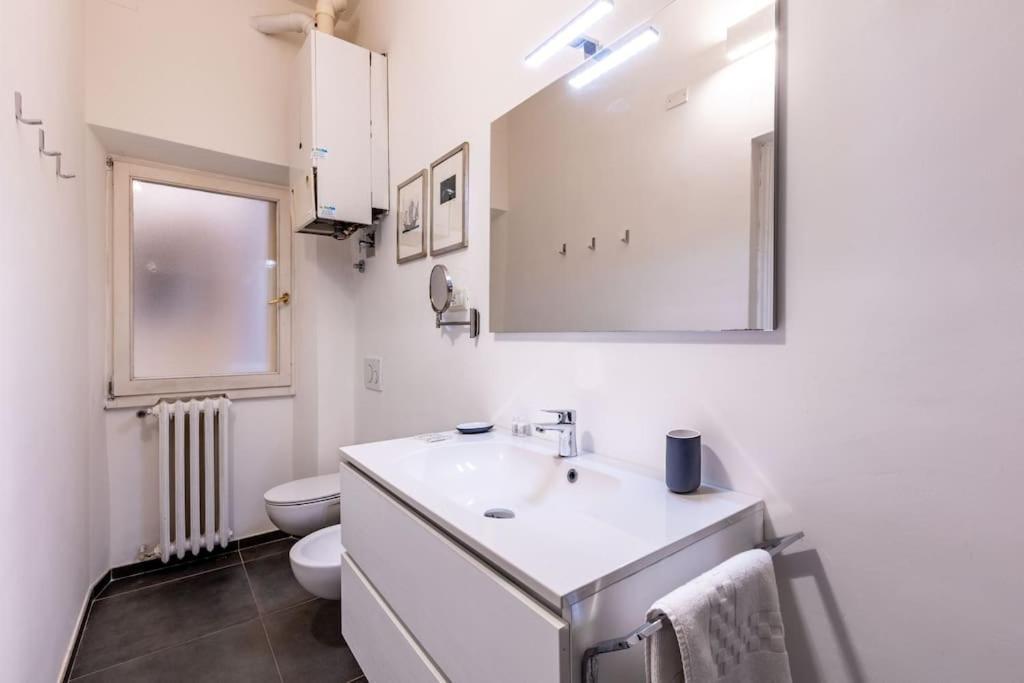 Academia Of Davide Spacious Apartment Флоренція Екстер'єр фото