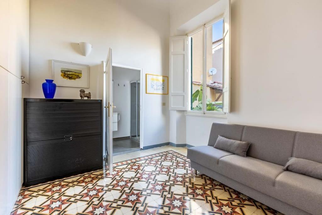 Academia Of Davide Spacious Apartment Флоренція Екстер'єр фото