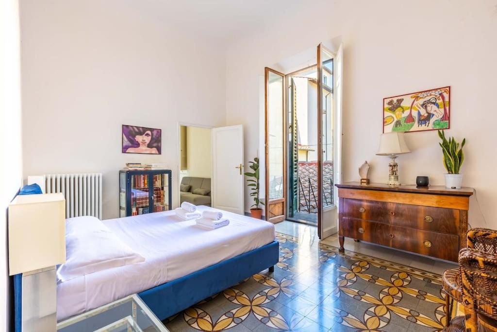 Academia Of Davide Spacious Apartment Флоренція Екстер'єр фото