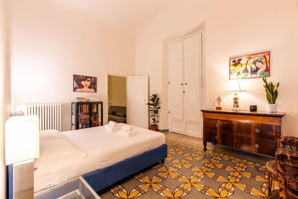Academia Of Davide Spacious Apartment Флоренція Екстер'єр фото
